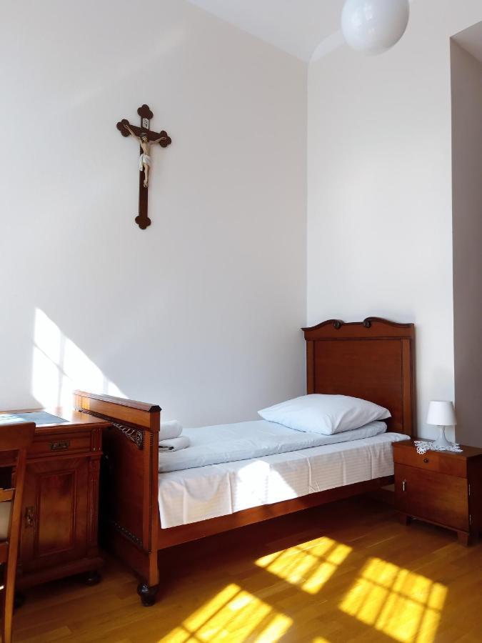 Dom Notre Dame Bed and Breakfast Breslavia Exterior foto
