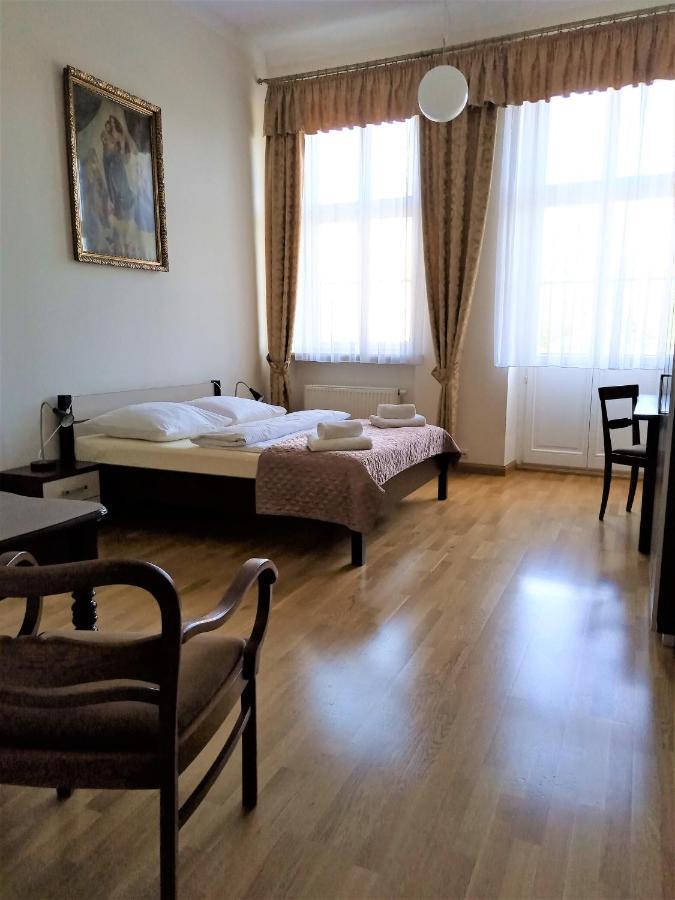 Dom Notre Dame Bed and Breakfast Breslavia Exterior foto