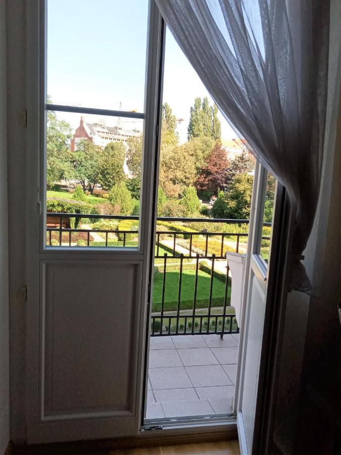 Dom Notre Dame Bed and Breakfast Breslavia Exterior foto