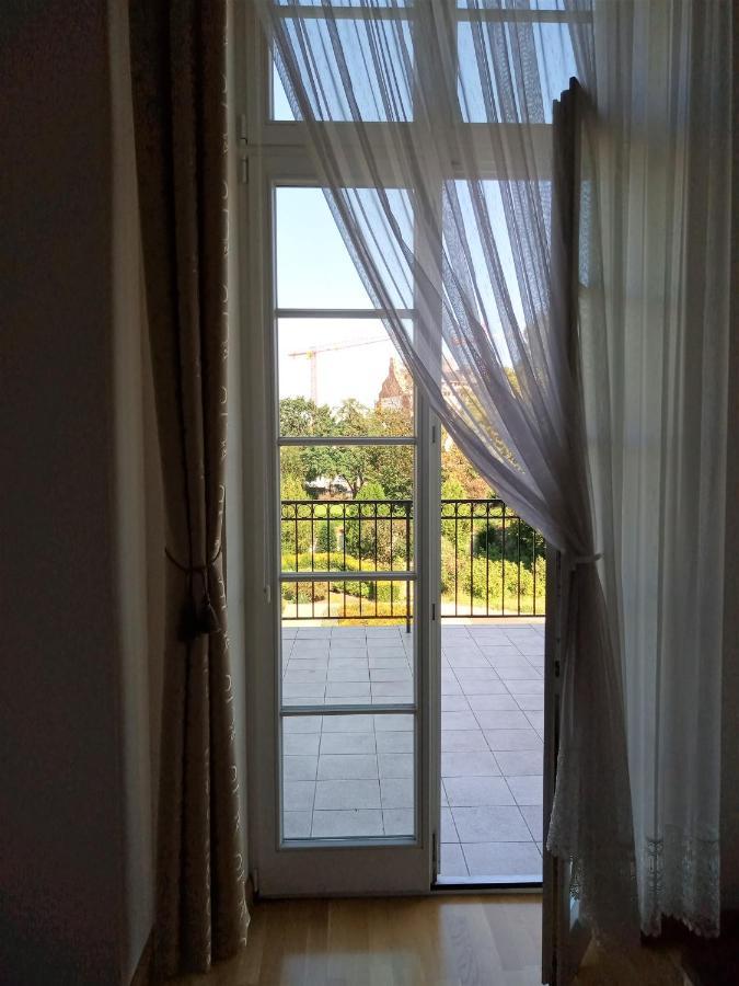 Dom Notre Dame Bed and Breakfast Breslavia Exterior foto